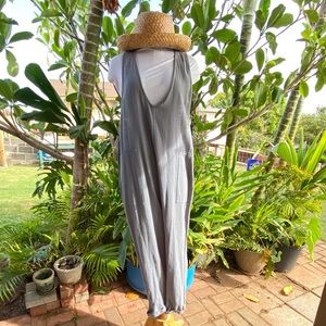 Looks gray but more like a muted/dull teal.